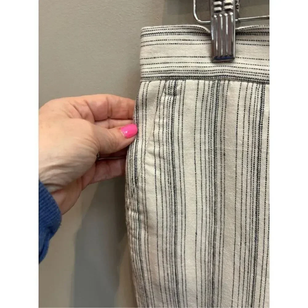 Banana Republic NWT 6 cream/navy Hayden pant mid ￼rise straight tatted leg ankle